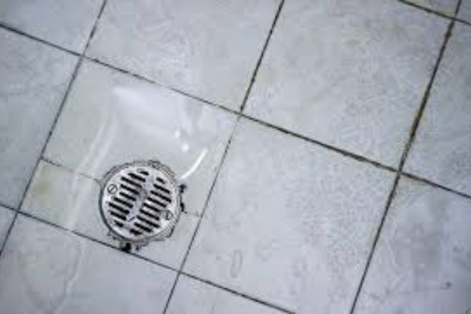 O que fazer com ralo que borbulha